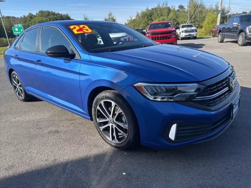 2023 Volkswagen Jetta 1.5T Sport photo 1