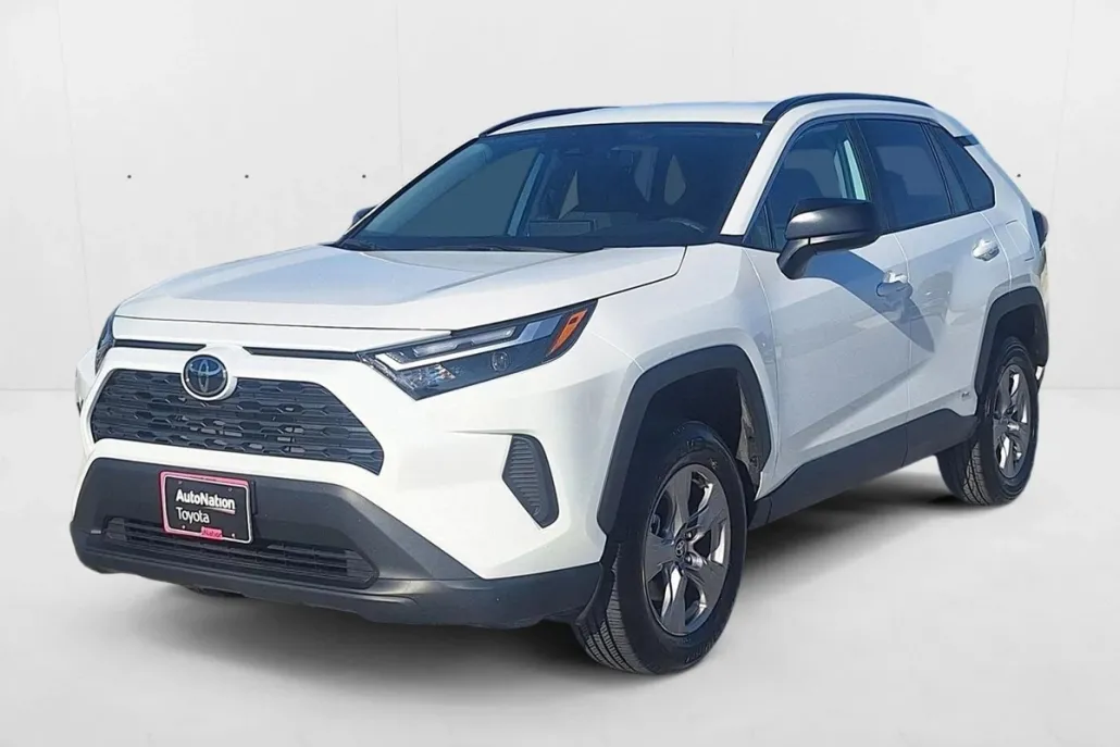 2025 Toyota RAV4 Hybrid LE photo 1