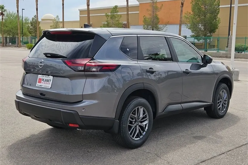 2026 Nissan Rogue S photo 1