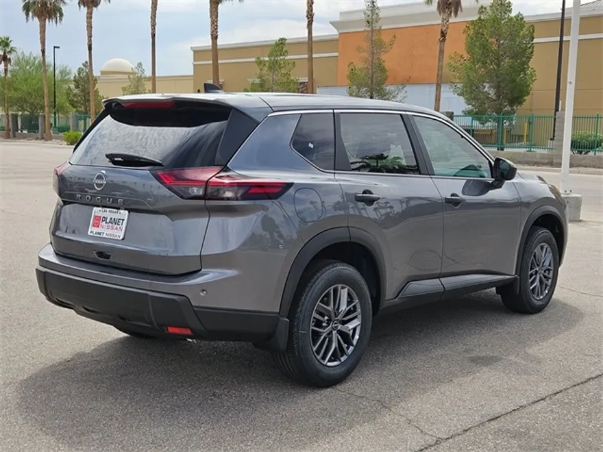2026 Nissan Rogue S photo 1