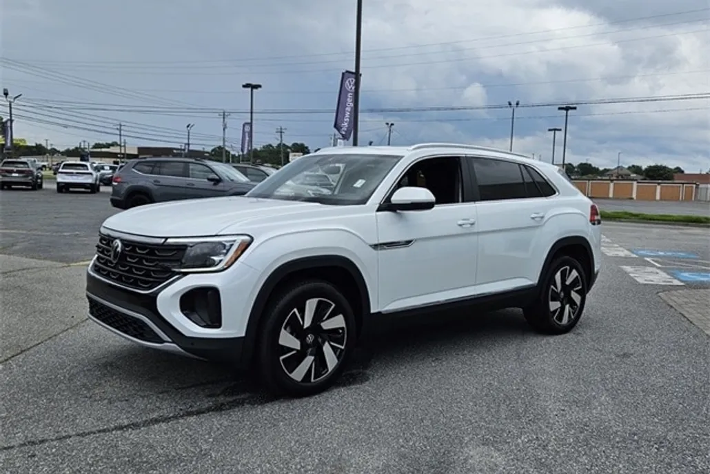 2025 Volkswagen Atlas Cross Sport SEL photo 1