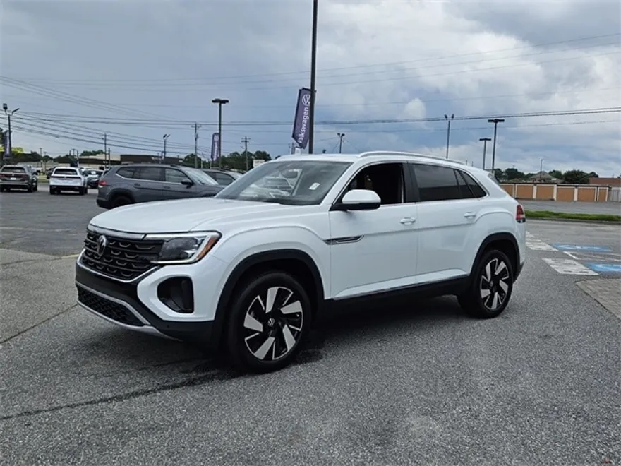 2025 Volkswagen Atlas Cross Sport SEL photo 1