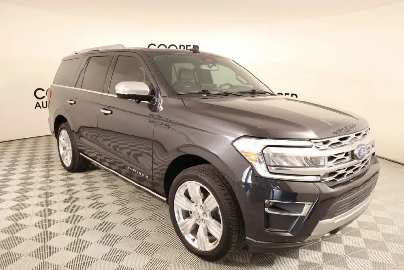 2023 Ford Expedition Platinum photo 1