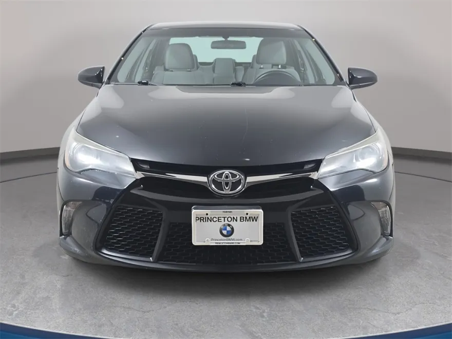 2015 Toyota Camry XSE photo 1