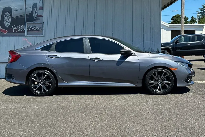 2020 Honda Civic Sport photo 1