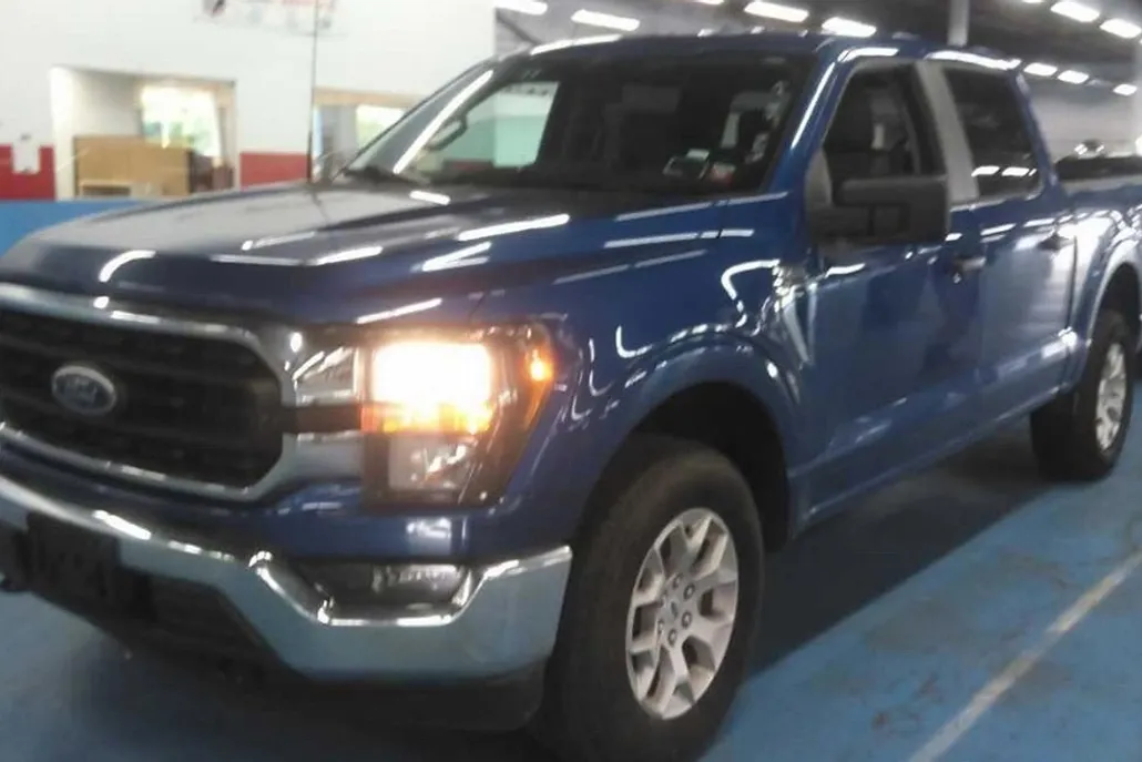 2023 Ford F-150 XLT photo 1