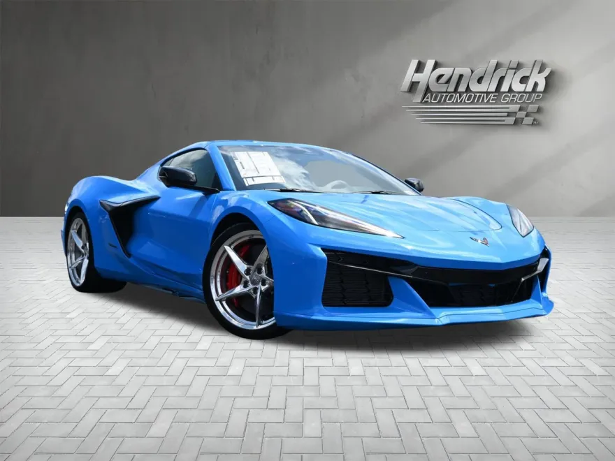 2025 Chevrolet Corvette E-Ray 2LZ photo 1