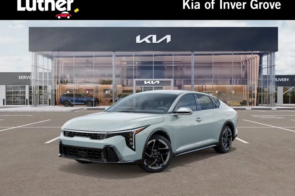2025 Kia K4 GT-Line photo 1