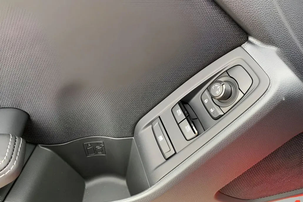 2025 Toyota GR86 photo 1