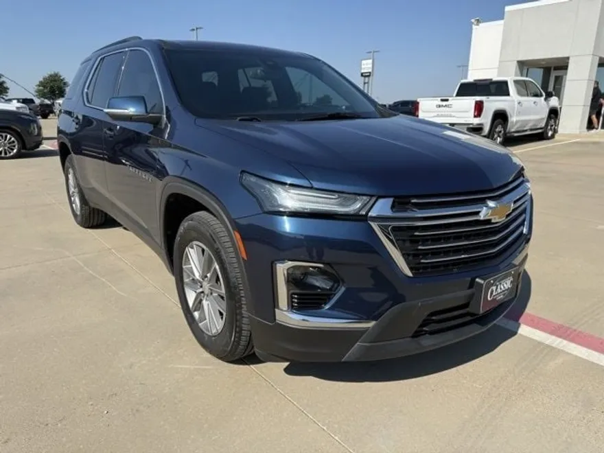 2023 Chevrolet Traverse Cloth photo 1
