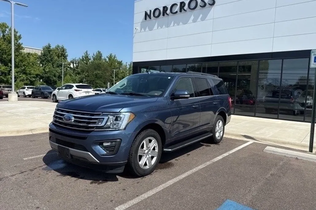 2020 Ford Expedition XLT photo 1
