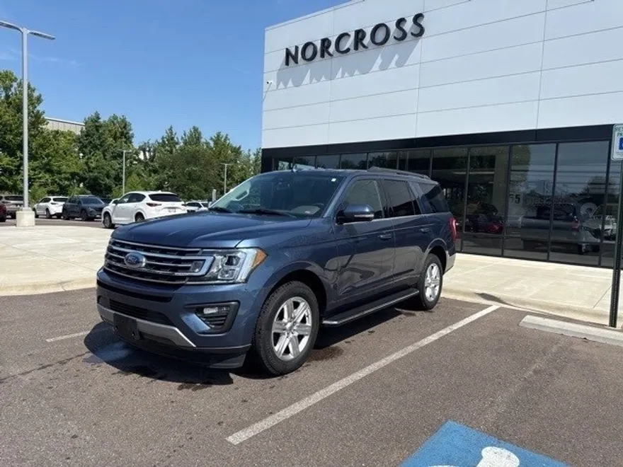 2020 Ford Expedition XLT photo 1