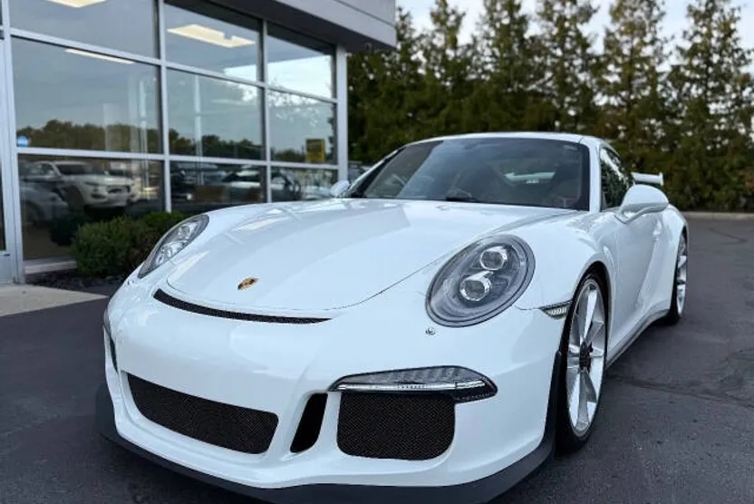 2015 Porsche 911 GT3 Coupe photo 1