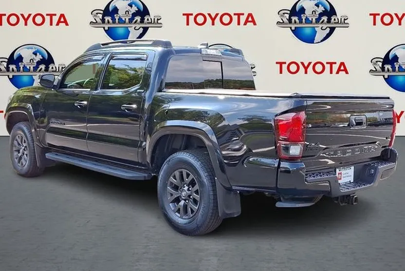2022 Toyota Tacoma SR5 V6 photo 1