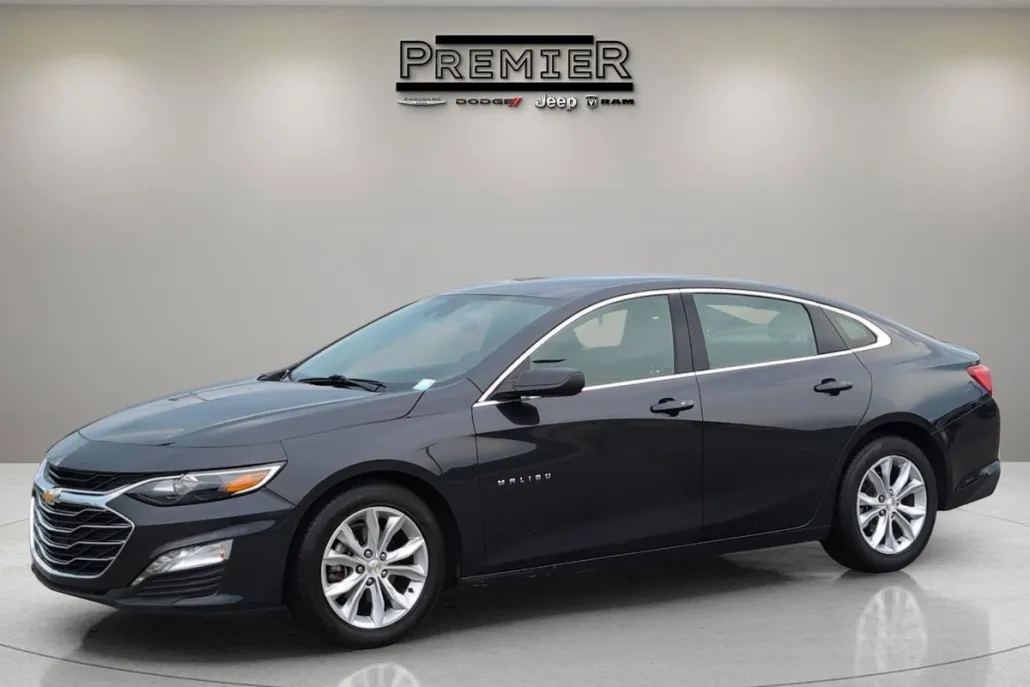 2023 Chevrolet Malibu 1LT photo 1