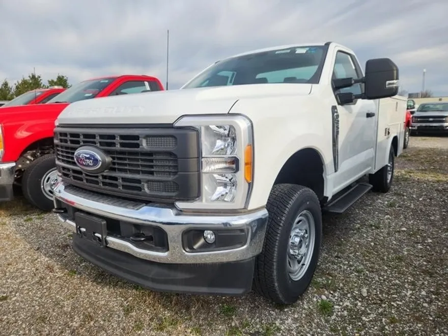 2023 Ford F-250 XL photo 1