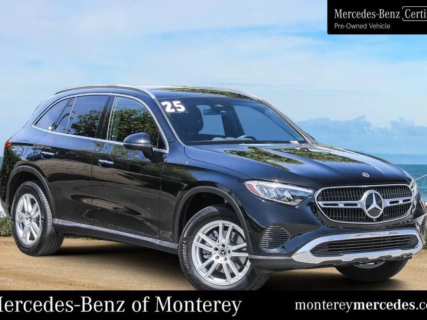 2025 Mercedes Benz GLC 300 photo 1