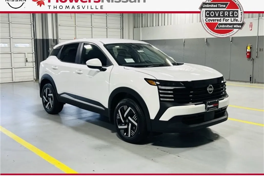 2025 Nissan Kicks SV photo 1