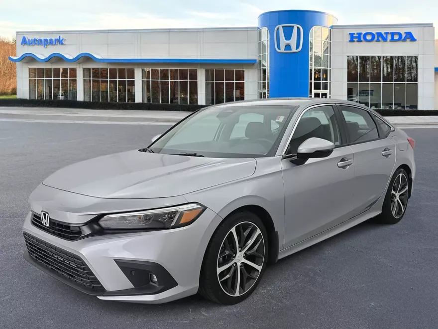 2024 Honda Civic Touring photo 1