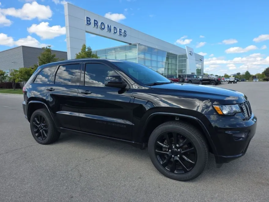 2020 Jeep Grand Cherokee Altitude photo 1