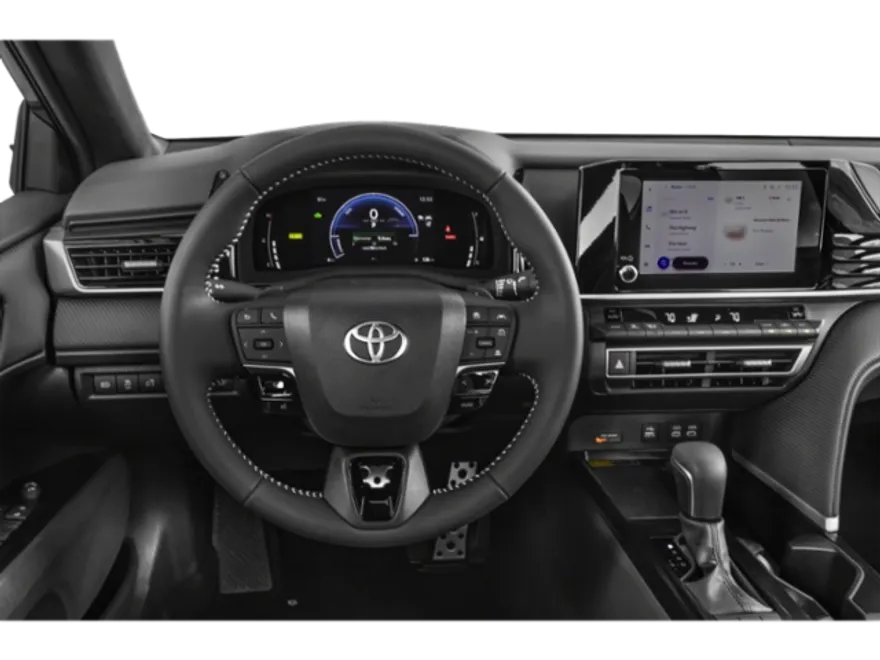 2025 Toyota Camry SE photo 3