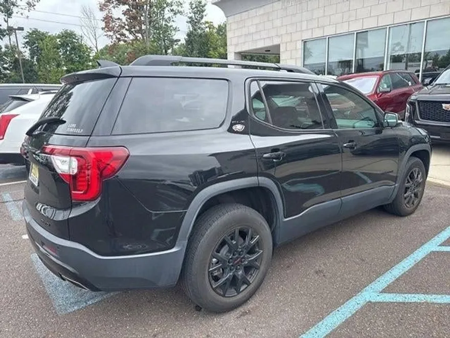 2020 Gmc Acadia SLT photo 1