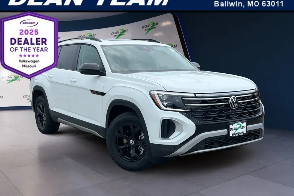 2025 Volkswagen Atlas Peak Edition SE photo 1