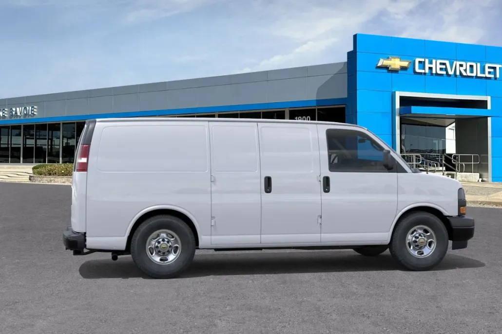 2025 Chevrolet Express Cargo 2500 photo 1