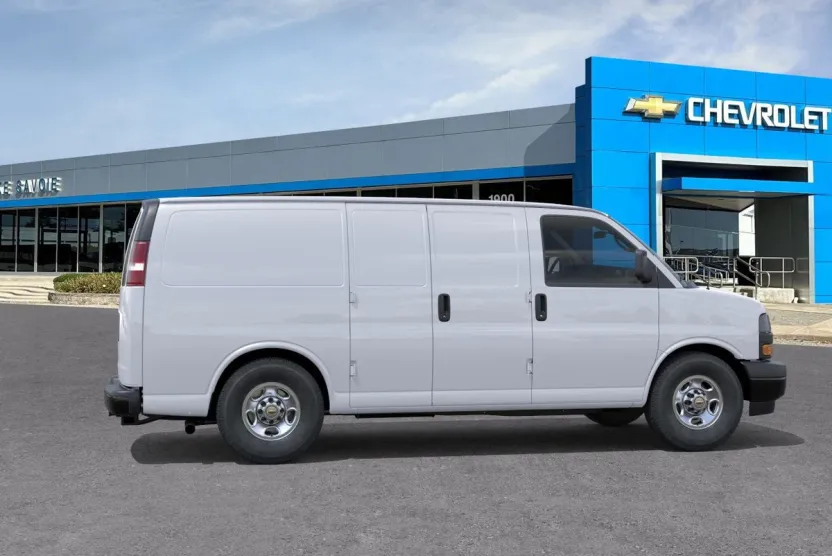 2025 Chevrolet Express Cargo 2500 photo 1