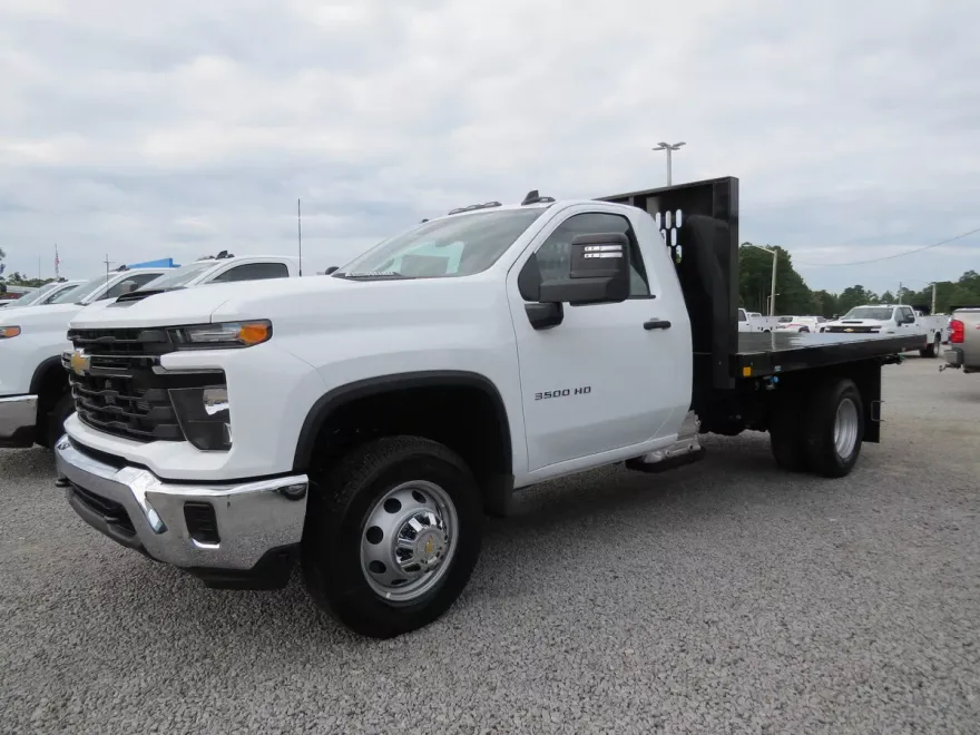 2025 Chevrolet Silverado 3500HD Work Truck photo 1