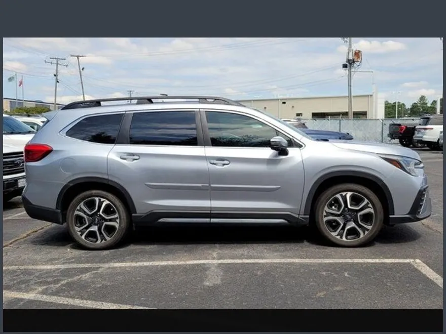 2023 Subaru Ascent Limited photo 1