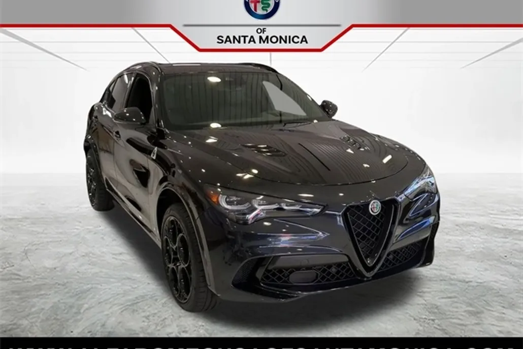 2024 Alfa Romeo Stelvio Quadrifoglio photo 1