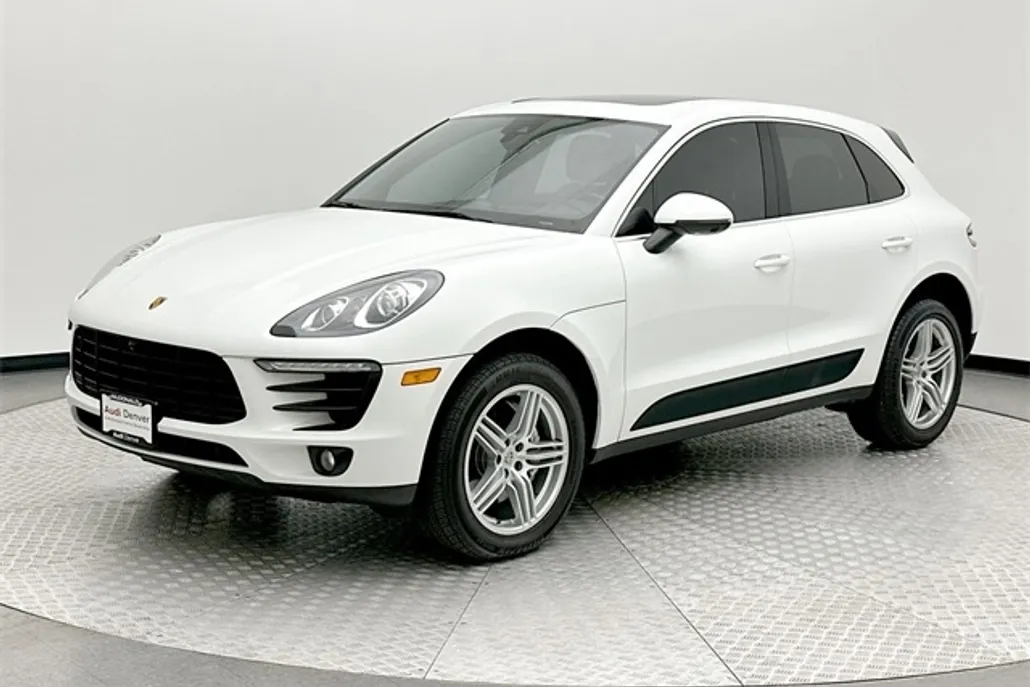 2017 Porsche Macan S photo 1