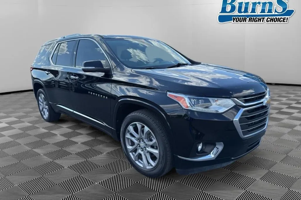 2021 Chevrolet Traverse Premier photo 1