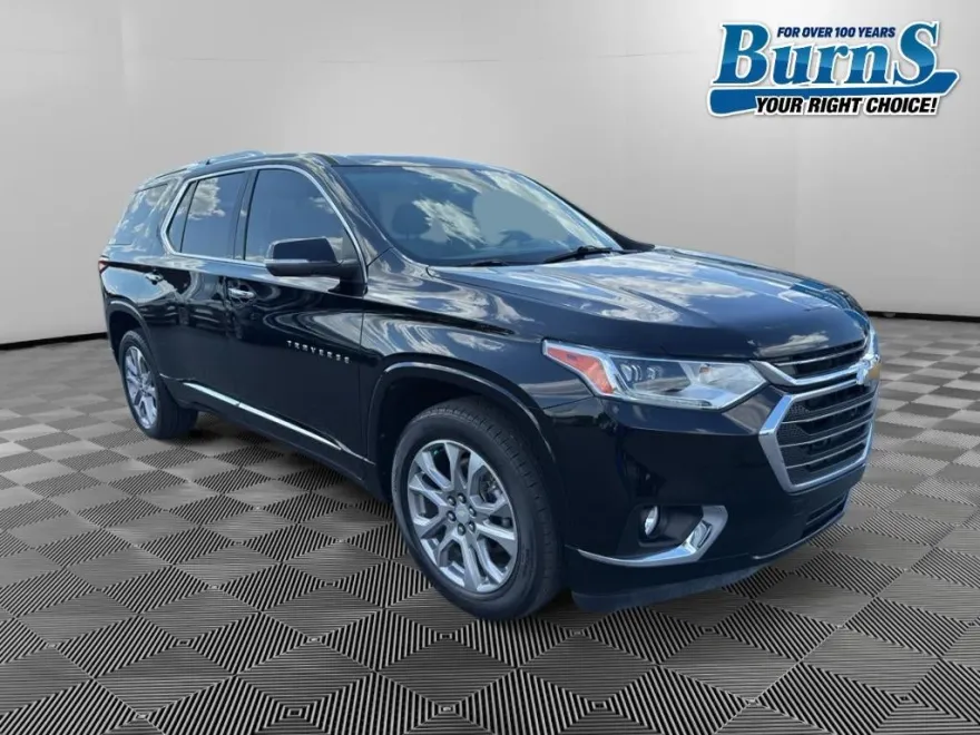 2021 Chevrolet Traverse Premier photo 1