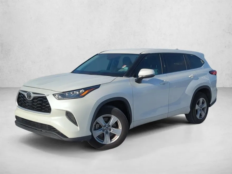 2020 Toyota Highlander L photo 1