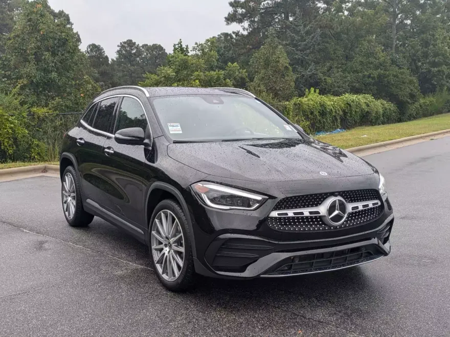 2022 Mercedes Benz GLA 250 photo 1