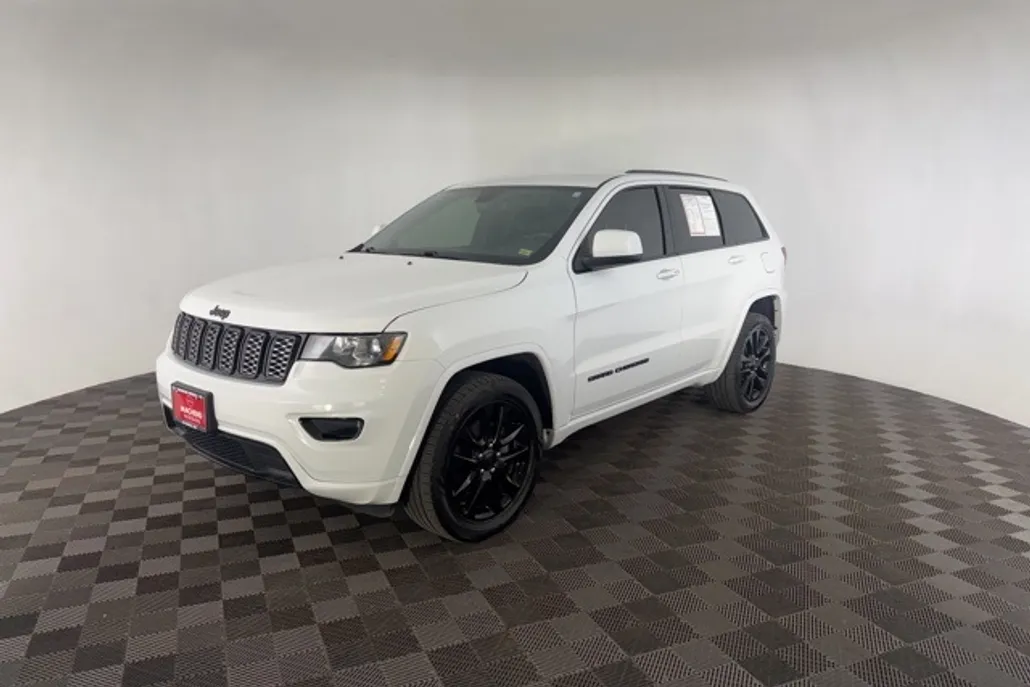 2019 Jeep Grand Cherokee Altitude photo 1