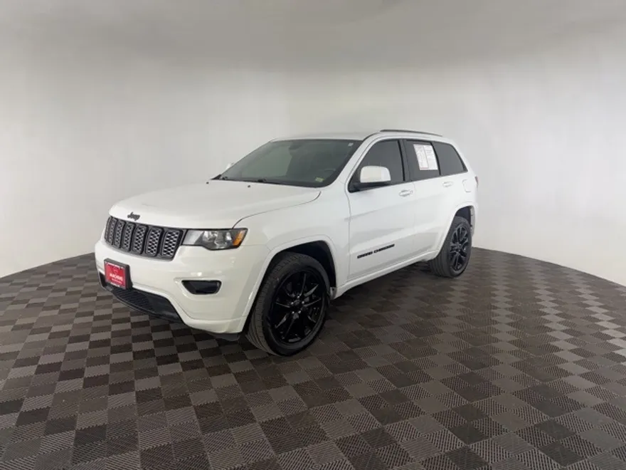 2019 Jeep Grand Cherokee Altitude photo 1