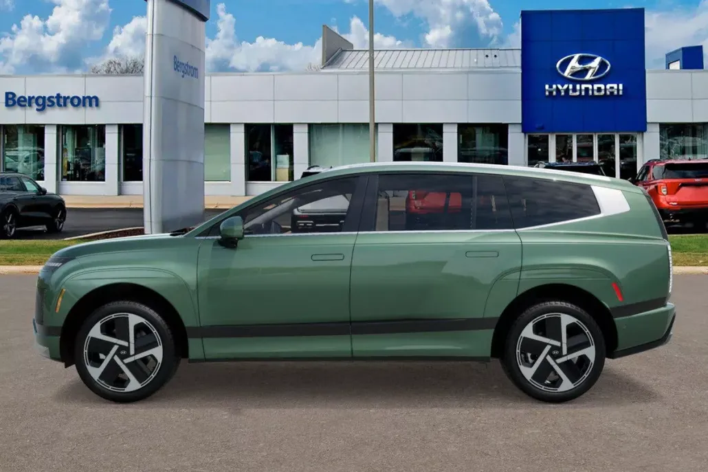 2026 Hyundai Ioniq photo 1