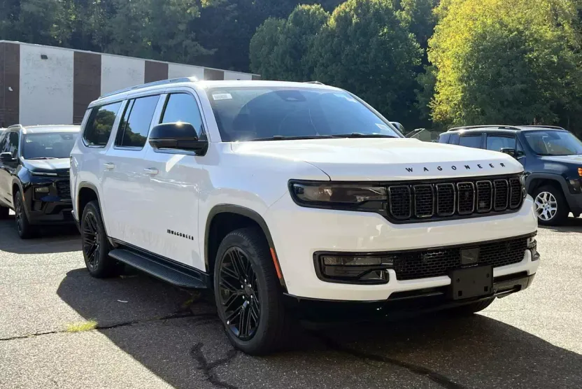 2025 Jeep Wagoneer L Carbide photo 1