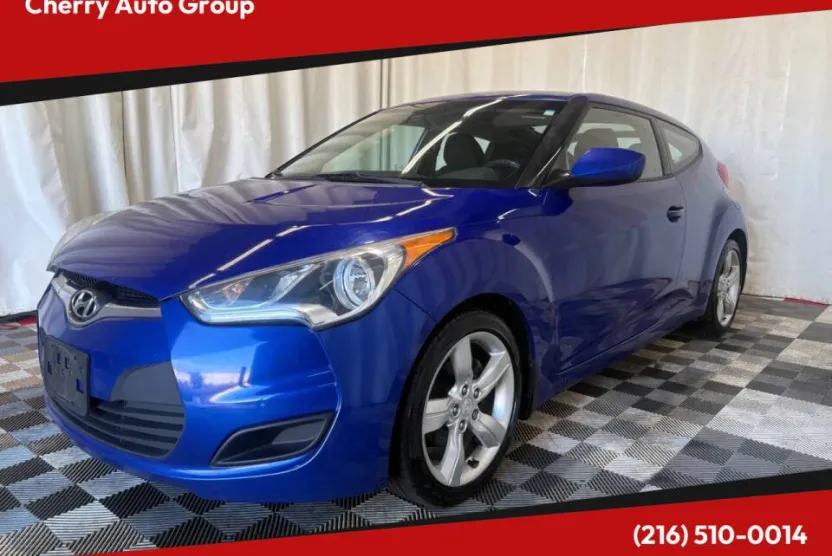 2012 Hyundai Veloster Base photo 1