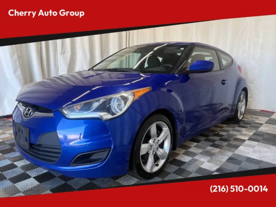 2012 Hyundai Veloster Base photo 1