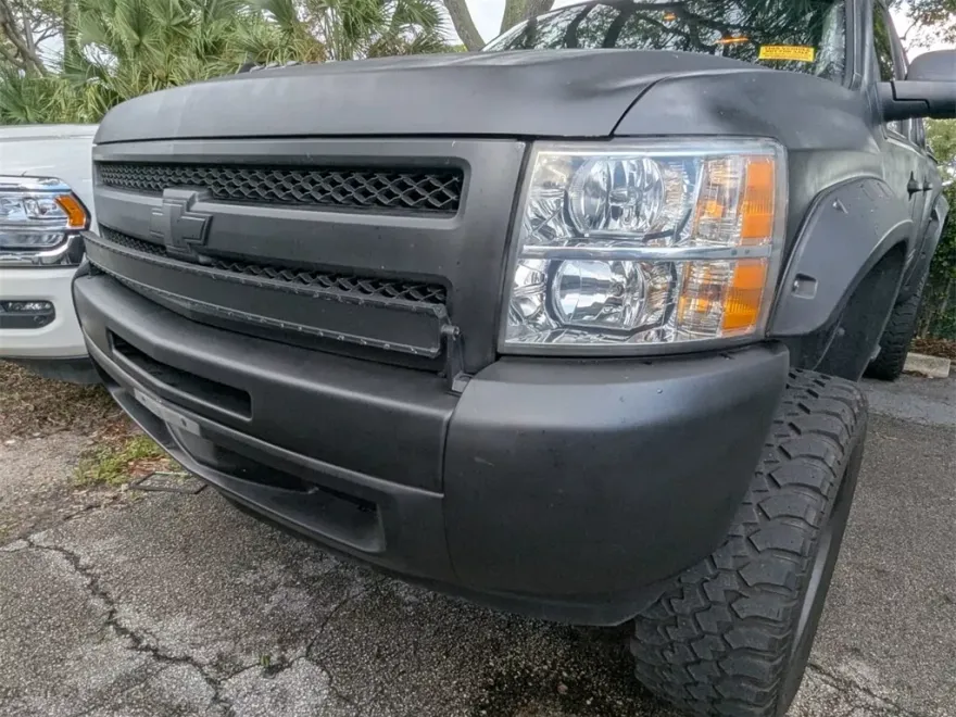 2012 Chevrolet Silverado 1500 LT photo 1