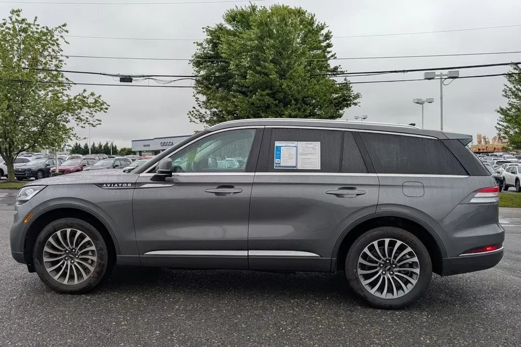 2023 Lincoln Aviator Reserve photo 1