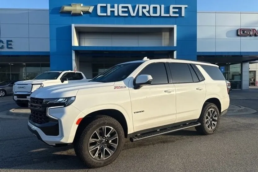 2024 Chevrolet Tahoe Z71 photo 1