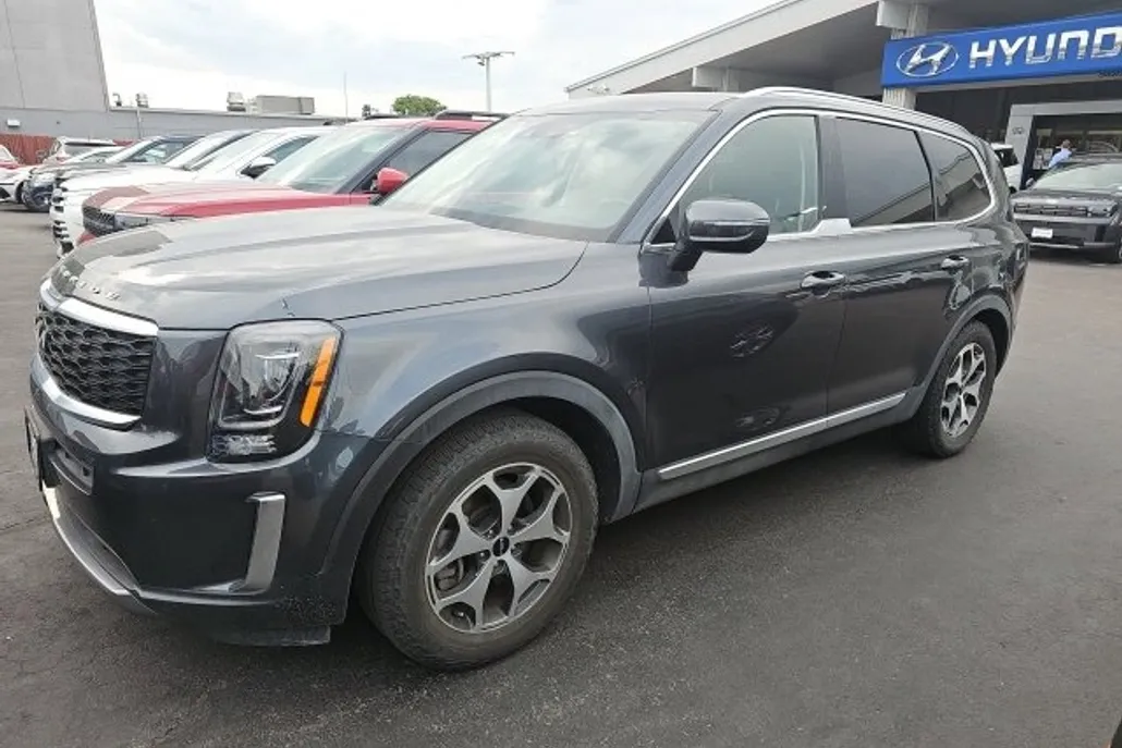 2022 Kia Telluride EX photo 1