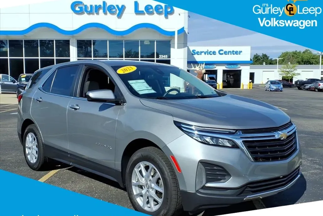 2022 Chevrolet Equinox LT photo 1