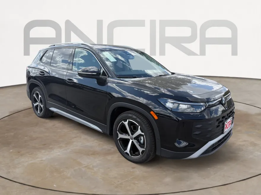 2025 Volkswagen Tiguan SE photo 1