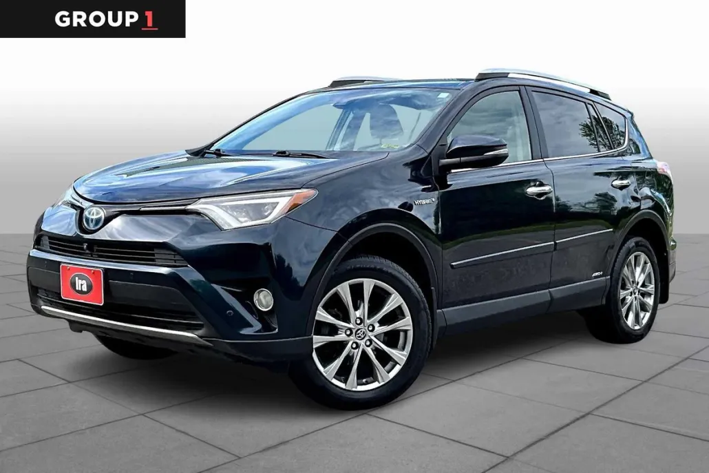 2017 Toyota RAV4 Hybrid Limited photo 1